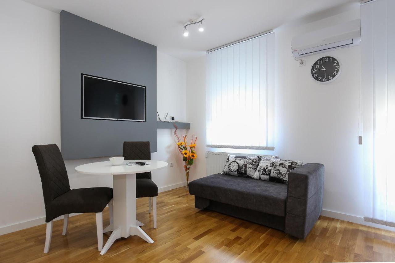 Manirosi 3 Apartman Subotica Exterior photo
